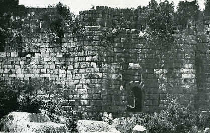 Château de Saône. Front Sud